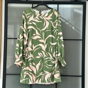 Shilla long sleeved mini dress in M